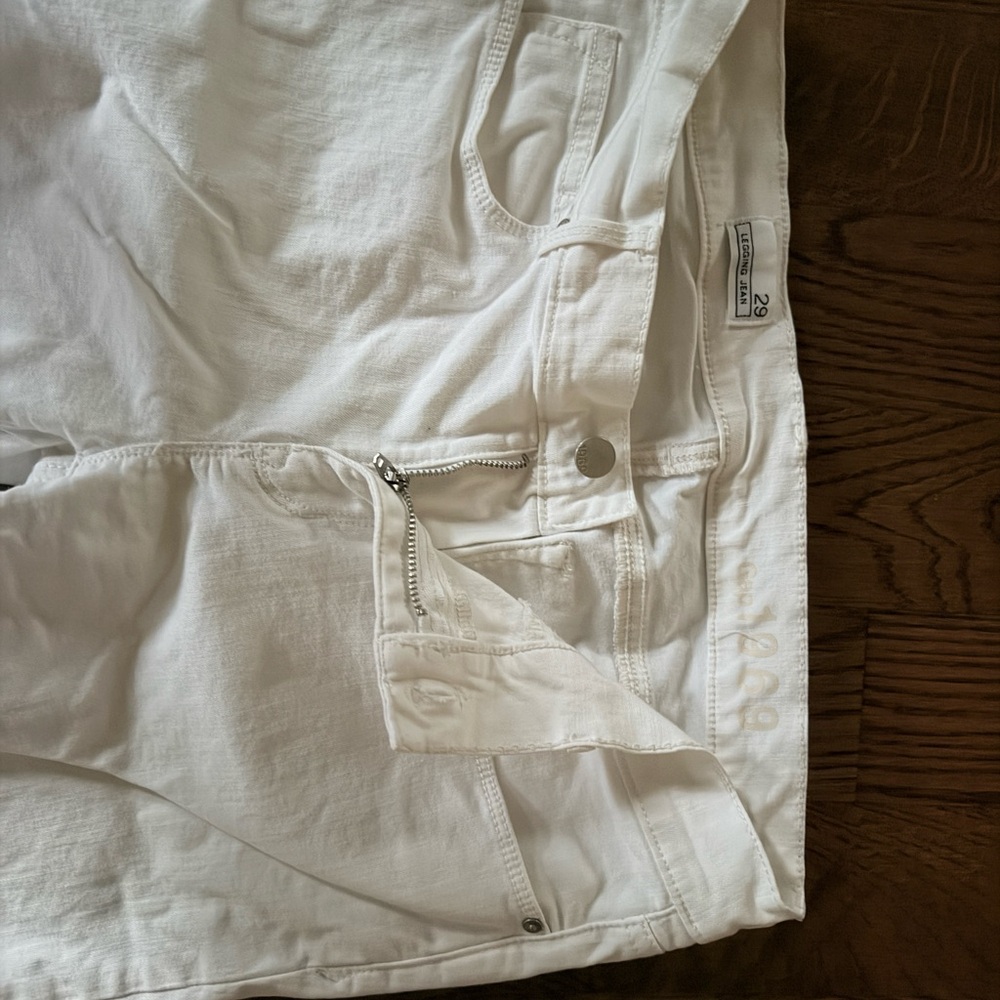 Women's white Gap pants